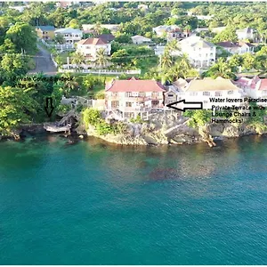 Guest house Water Lovers Paradise!, Ocho Rios