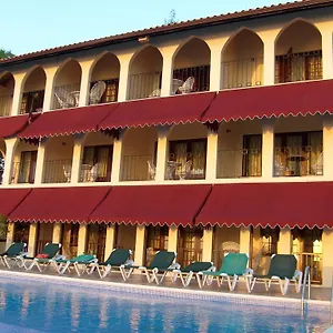 https://le-mirage-resort.hotelsnegriljamaica.com